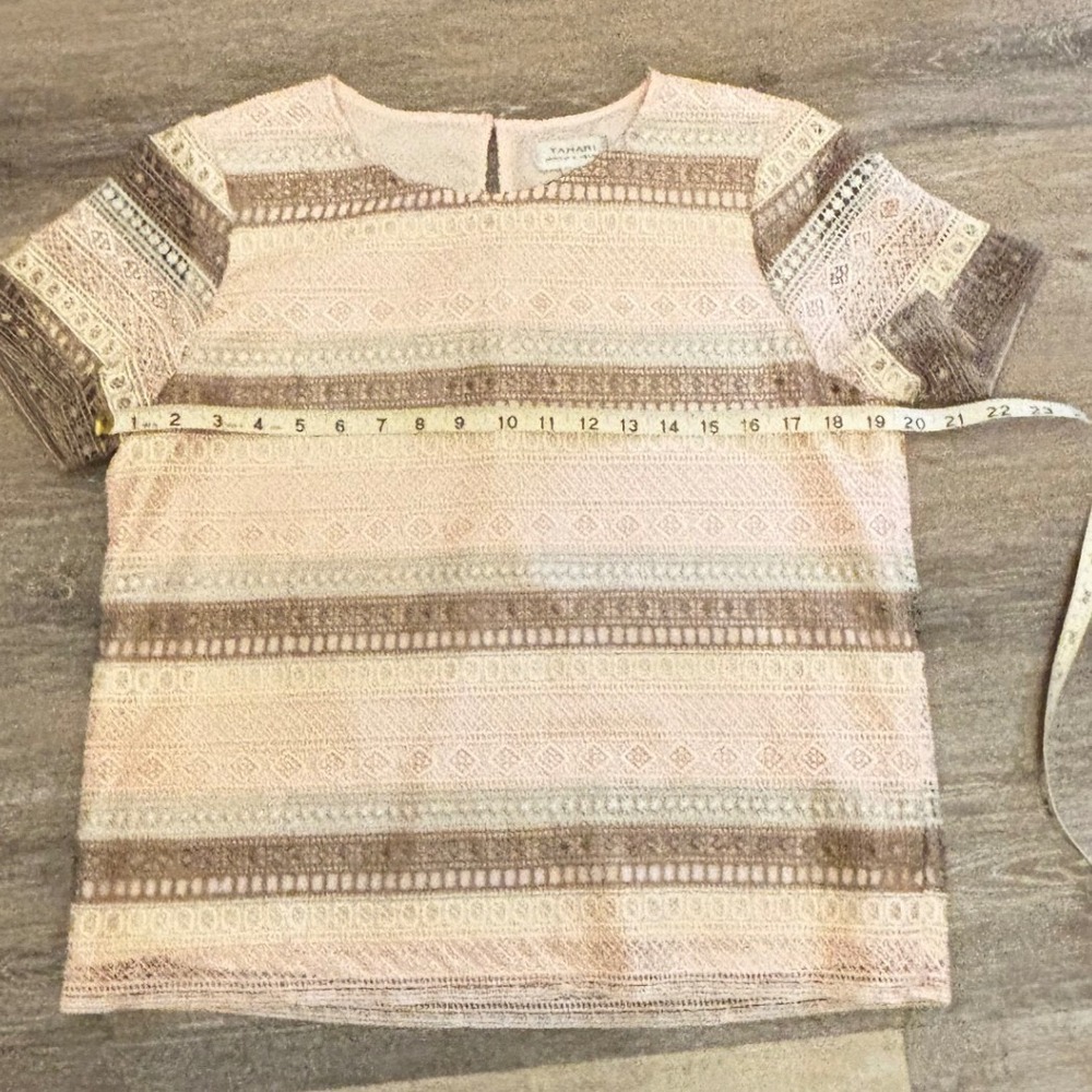 Tahari Arthur S Levine Womens Size 8 Pink Brown Lace Stripe Blouse Short Sleeve - Picture 6 of 9